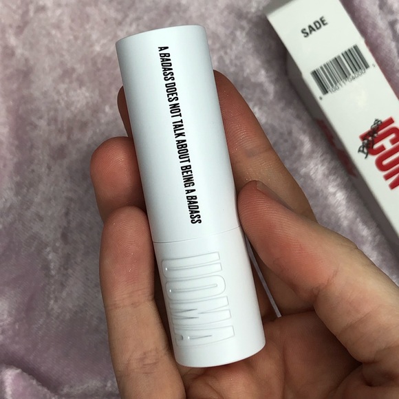 Bad ass Icon UOMA Beauty Matte Lipstick in Sade - Picture 5 of 9